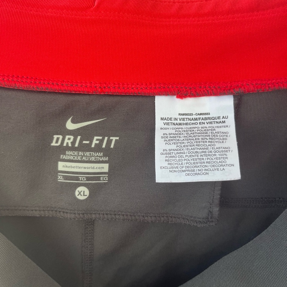 Nike Dri-Fit Running Pants Dark Gray Red XL, zipper hem, back zipper pocket - Picture 3 of 6